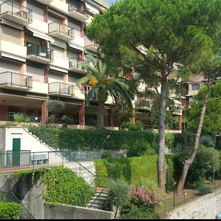 Privata Nell'appartamento In Zona Residenziale Con 2 Piscine 招待所 *