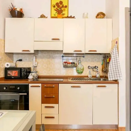 게스트하우스 Privata Nell'appartamento In Zona Residenziale Con 2 Piscine 라팔로