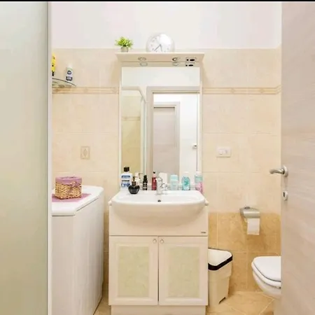 게스트하우스 Privata Nell'appartamento In Zona Residenziale Con 2 Piscine 라팔로