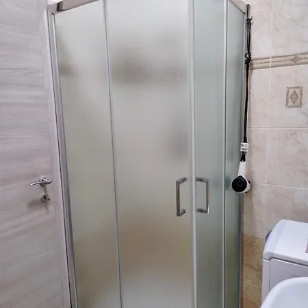 Privata Nell'appartamento In Zona Residenziale Con 2 Piscine 拉帕洛