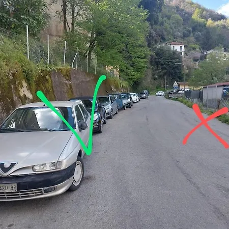 Privata Nell'appartamento In Zona Residenziale Con 2 Piscine