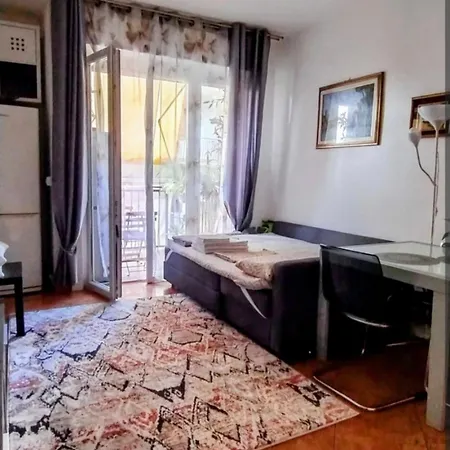 Affittacamere Privata Nell'appartamento In Zona Residenziale Con 2 Piscine *