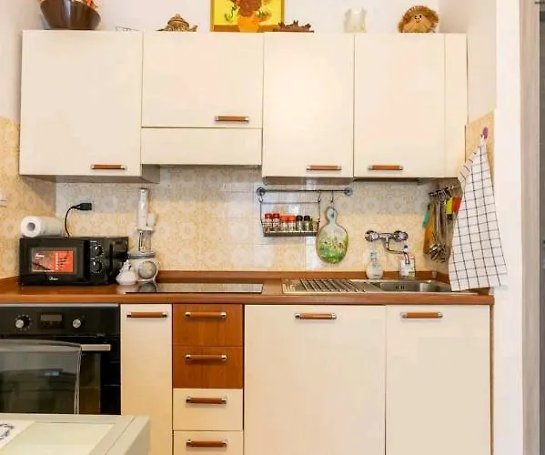 Affittacamere Privata Nell'appartamento In Zona Residenziale Con 2 Piscine Rapallo