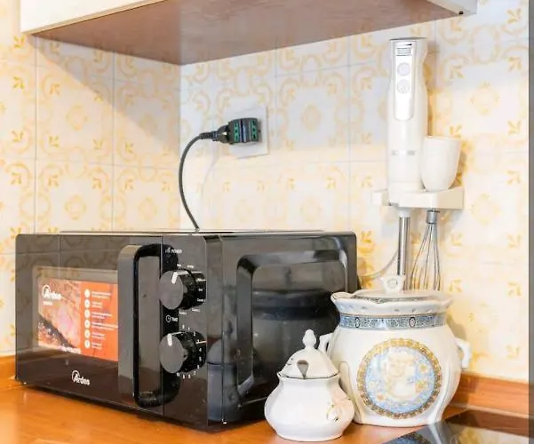 Privata Nell'appartamento In Zona Residenziale Con 2 Piscine * Rapallo